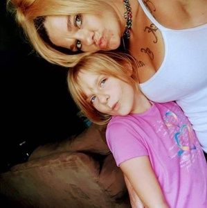 Meet your Posher, Devin